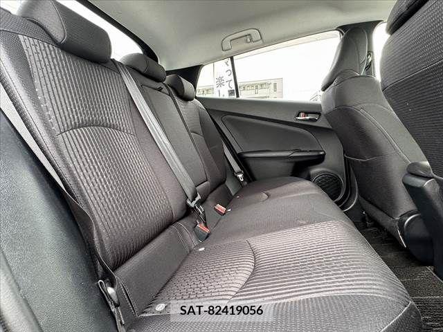 Toyota PRIUS 2016-05 282052-17