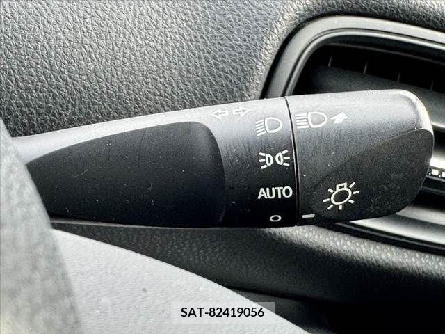 Toyota PRIUS 2016-05 282052-5