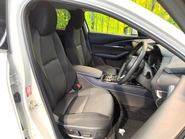 Mazda CX-30 2023-03 189341-9