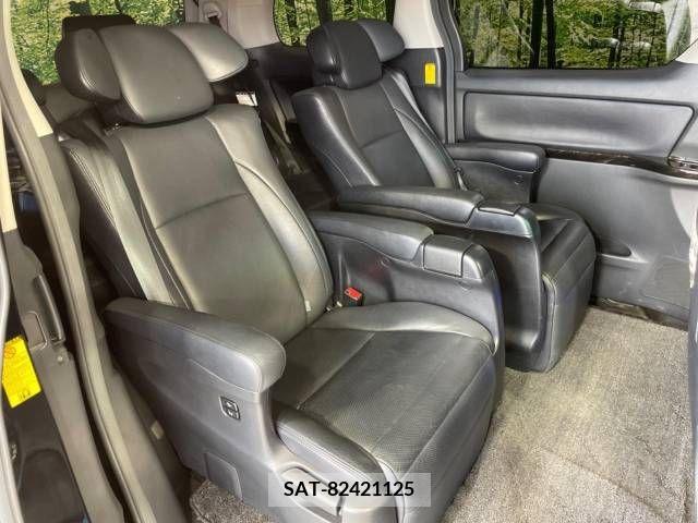 Toyota VELLFIRE 2012-05 369823-9