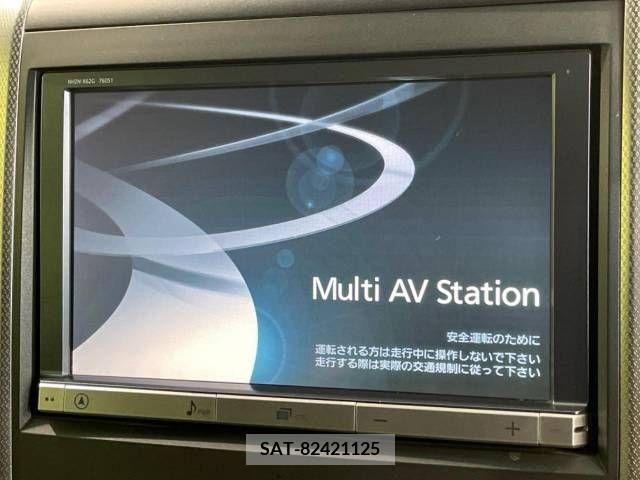 Toyota VELLFIRE 2012-05 369823-5