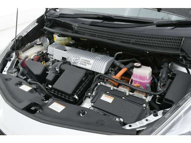 Toyota PRIUS ALPHA 2018-03 22890-14
