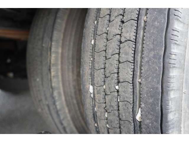 Isuzu FORWARD 2011-07 196517-8