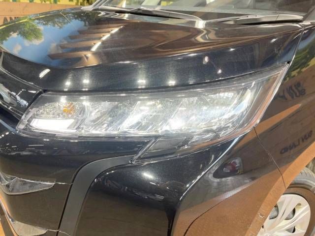 Toyota NOAH 2023-04 193338-11