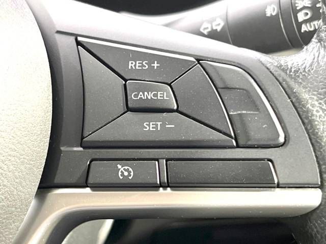 Nissan SERENA 2018-03 8861-7