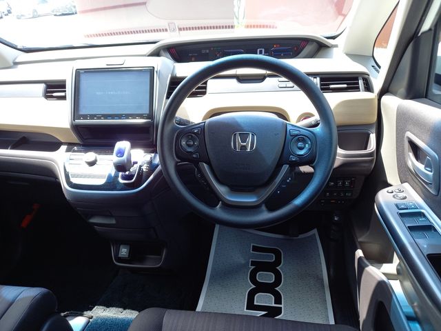 Honda FREED HYBRID 2017-11 7092-12