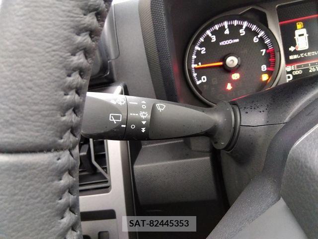 Daihatsu TAFT 2023-10 325818-24
