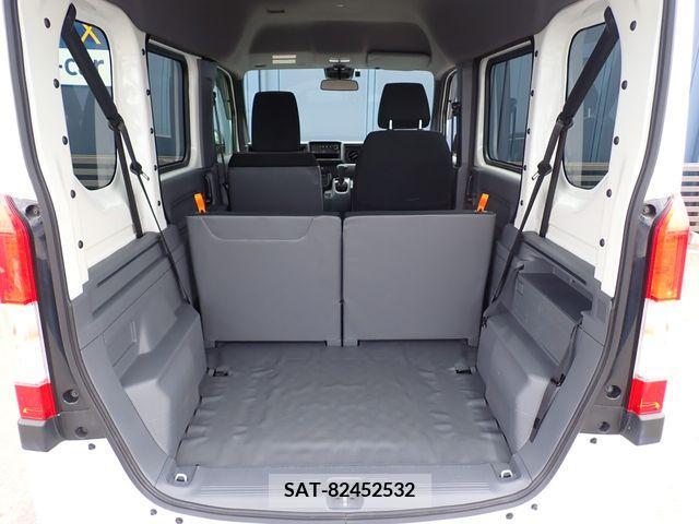 Honda N-VAN 2020-02 307948-17
