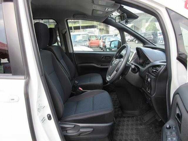 Toyota NOAH 2017-11 180424-12