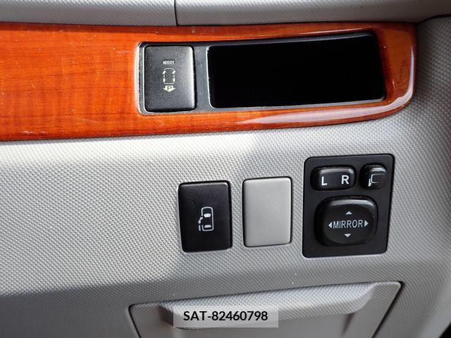 Toyota ESTIMA 2006-01 268845-17