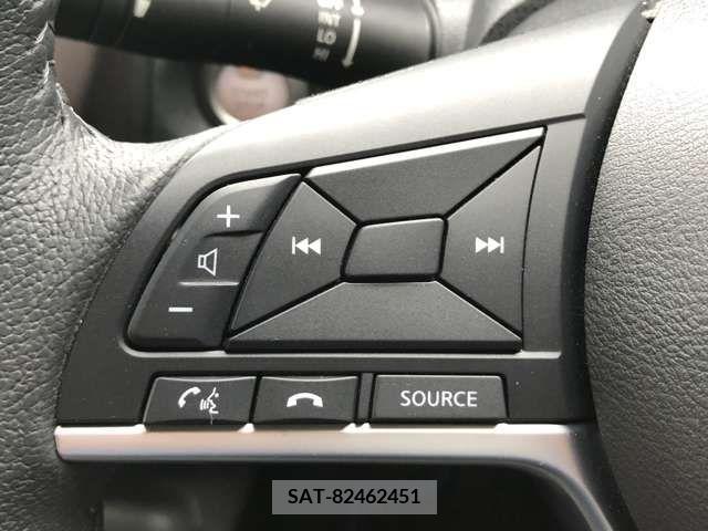 Nissan NOTE 2017-08 337779-13