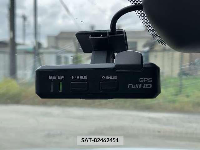Nissan NOTE 2017-08 337779-20