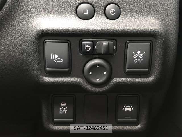 Nissan NOTE 2017-08 337779-17