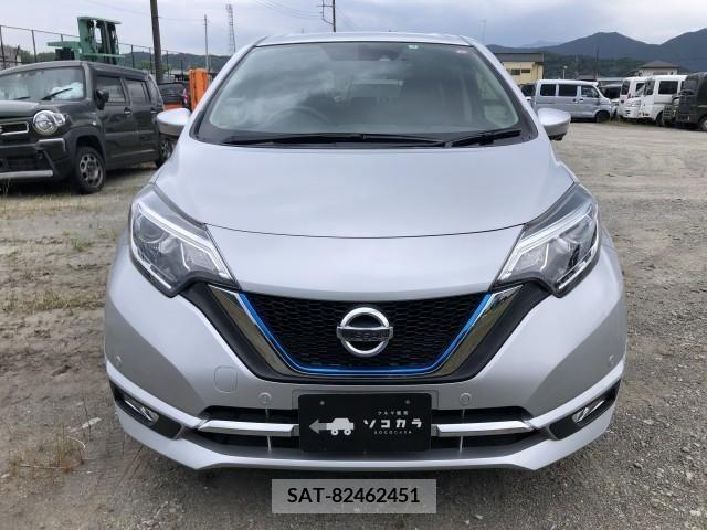 Nissan NOTE 2017-08 337779-3