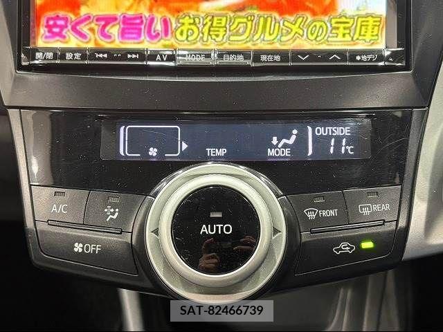 Toyota PRIUS ALPHA 2012-11 224635-8