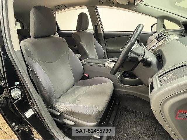 Toyota PRIUS ALPHA 2012-11 224635-4