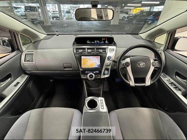 Toyota PRIUS ALPHA 2012-11 224635-1