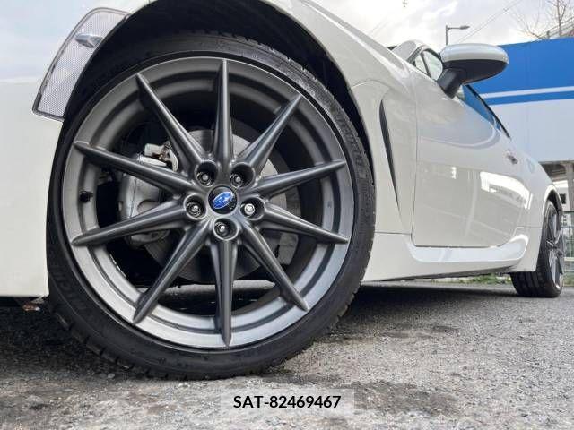 Subaru BRZ 2021-10 221752-12