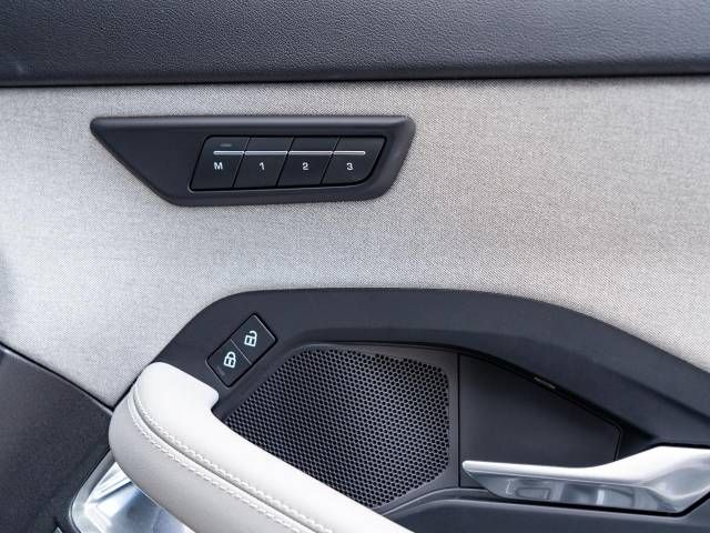 Jaguar E-PACE 2022-03 186827-7