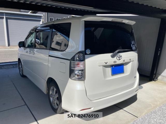 Toyota VOXY 2008-05 355105-2
