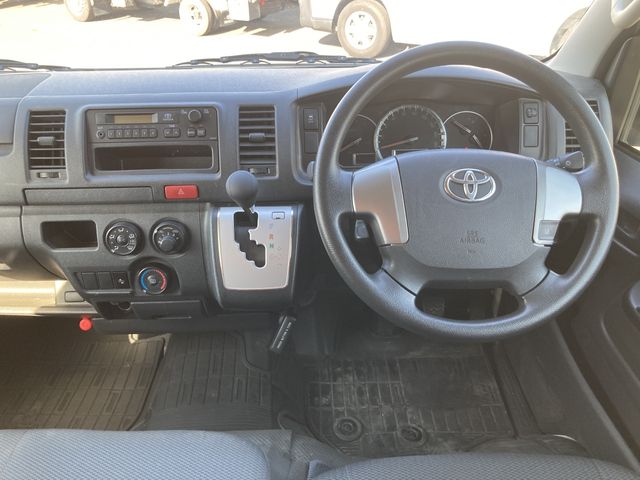 Toyota REGIUSACE VAN 2018-03 2862-11