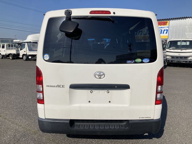 Toyota REGIUSACE VAN 2018-03 2862-5