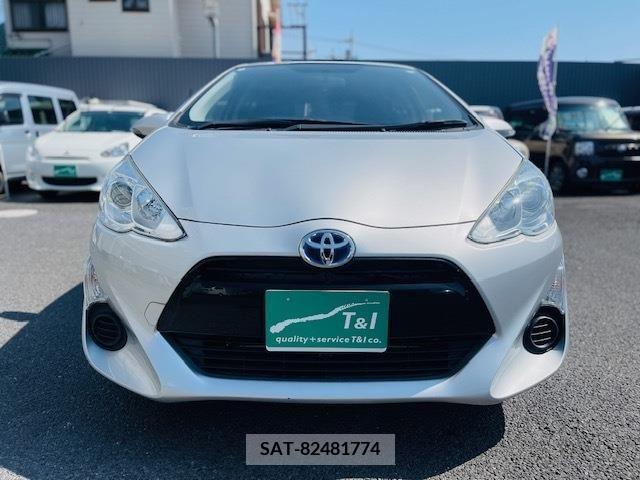 Toyota AQUA 2017-03 255305-9