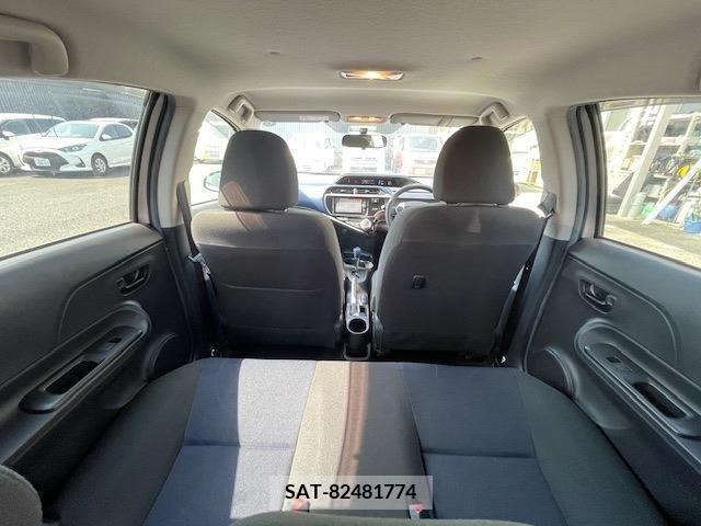 Toyota AQUA 2017-03 255305-26