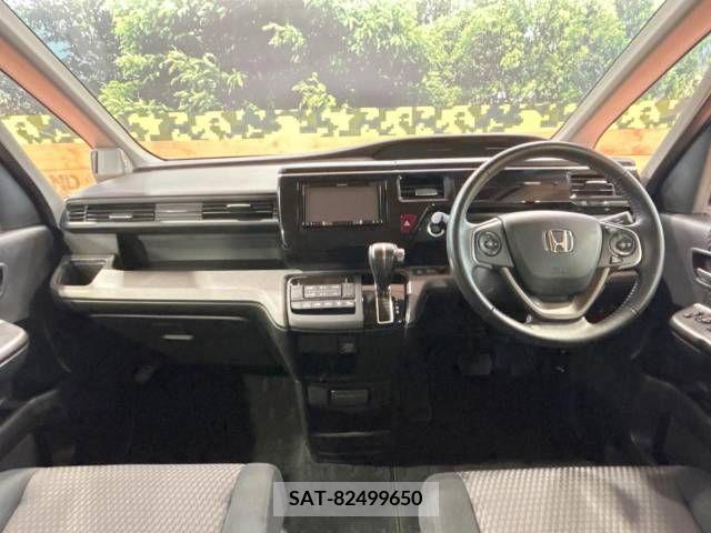 Honda e 2015-04 378861-1