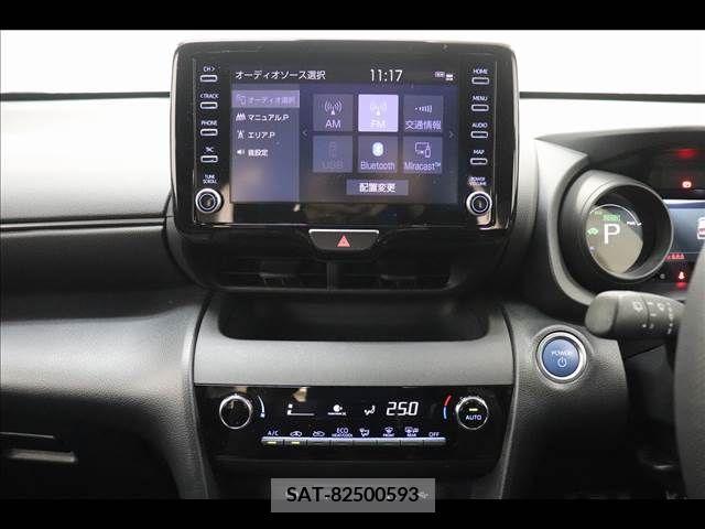 Toyota YARIS CROSS 2023-04 291208-29