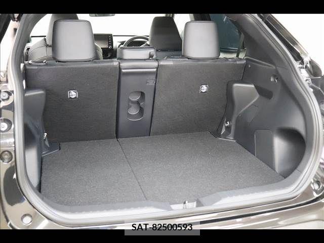 Toyota YARIS CROSS 2023-04 291208-13