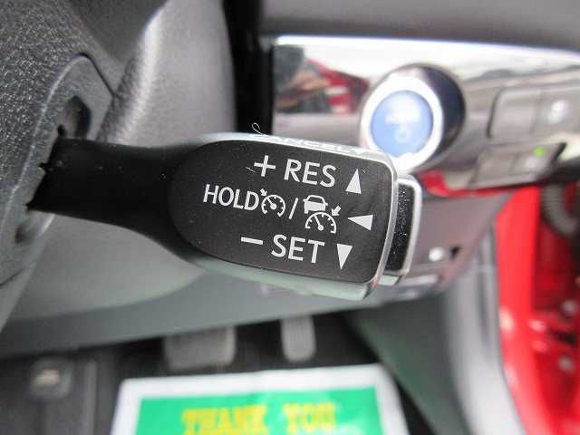 Toyota PRIUS 2019-09 21967-8
