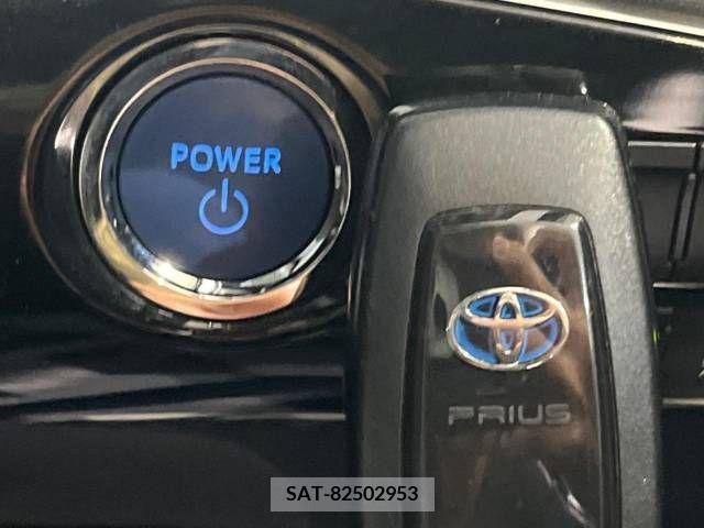 Toyota PRIUS 2019-09 282098-2