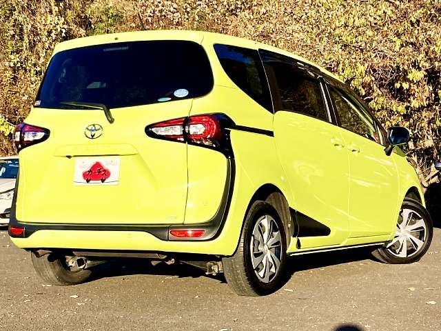 Toyota SIENTA 2018-10 194633-2