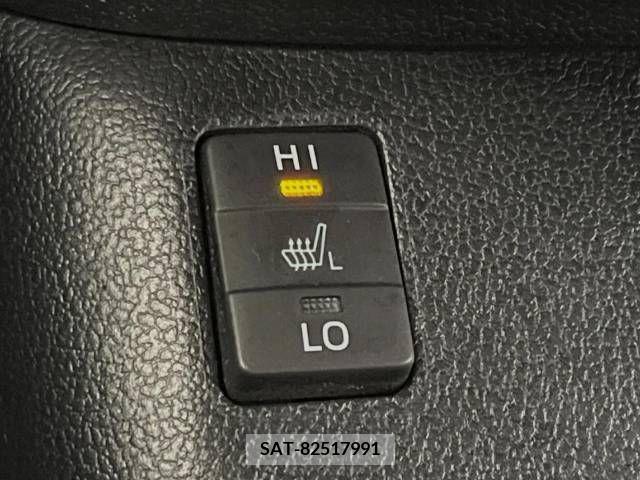 Toyota PRIUS 2016-07 241635-6