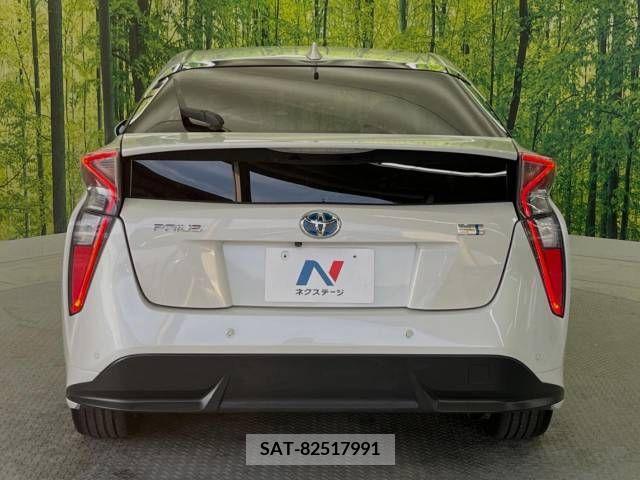 Toyota PRIUS 2016-07 241635-15