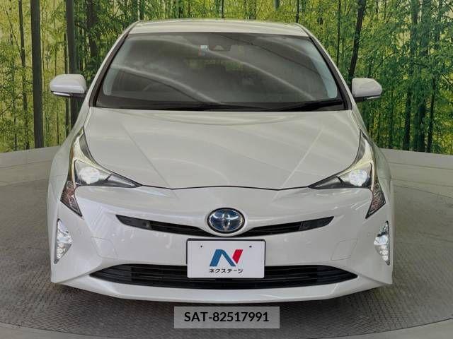 Toyota PRIUS 2016-07 241635-14