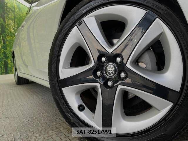 Toyota PRIUS 2016-07 241635-13