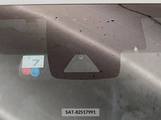 Toyota PRIUS 2016-07 241635-2