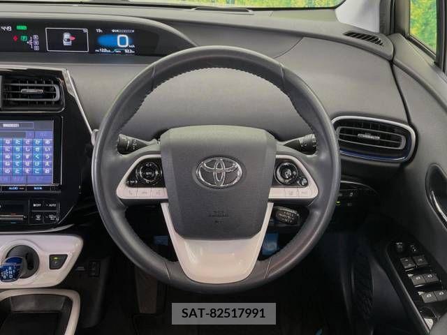 Toyota PRIUS 2016-07 241635-11