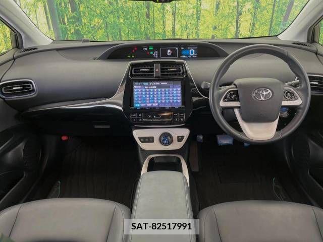Toyota PRIUS 2016-07 241635-1