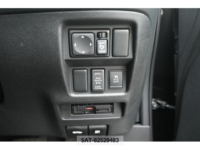 Nissan JUKE 2013-09 330259-18