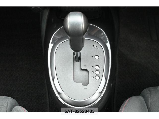 Nissan JUKE 2013-09 330259-21