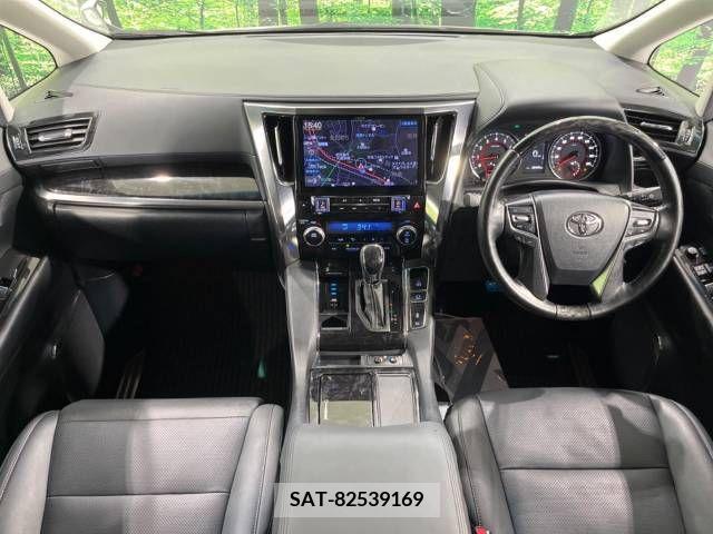 Toyota ALPHARD 2022-04 216407-1