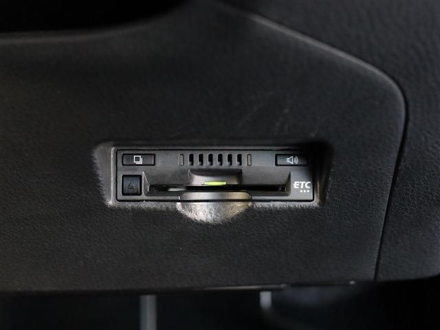 Toyota C-HR 2017-05 185495-17