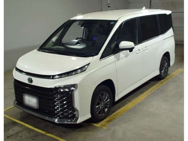 Toyota VOXY 2023-02 187206-2