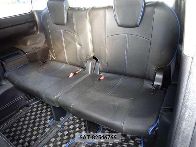 Toyota VOXY 2016-10 205457-12