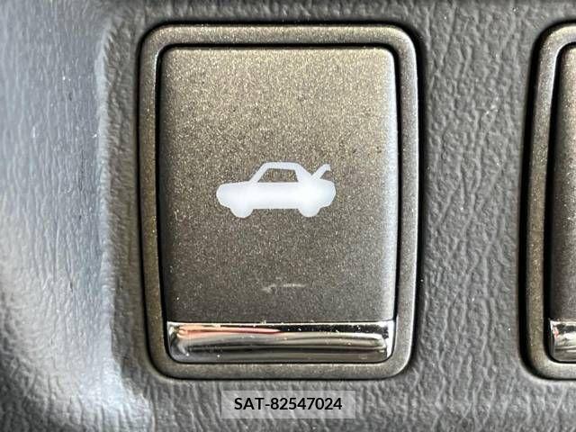 Nissan FUGA HYBRID 2016-03 391082-6