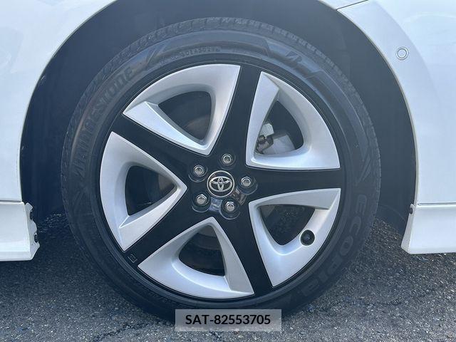 Toyota PRIUS PHV 2018-04 219945-10