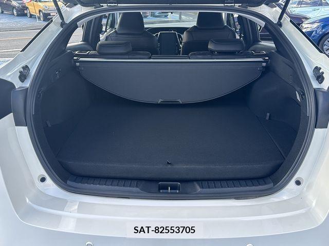 Toyota PRIUS PHV 2018-04 219945-15